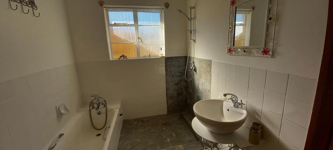 Mitat Guesthouse Beaufort West Eksteriør billede