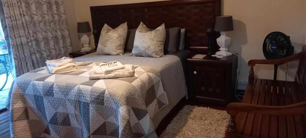 Mitat Guesthouse Beaufort West Eksteriør billede
