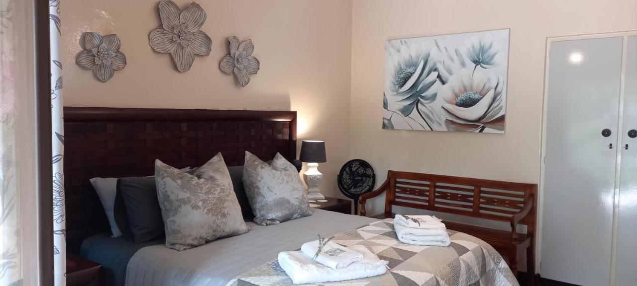 Mitat Guesthouse Beaufort West Eksteriør billede